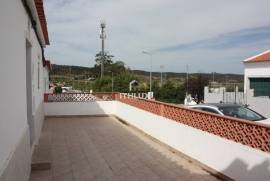 Semi-detached single storey house with backyard 