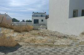 PLOT OF BUILDING LAND IN THE CENTRE OF ESPARTINAS