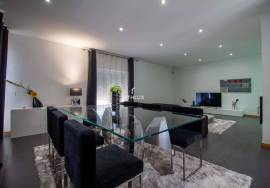 Detached House 4 Bedrooms, 10 minutes from Viseu