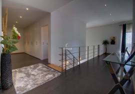 Detached House 4 Bedrooms, 10 minutes from Viseu