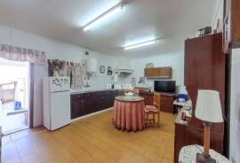 3 bedroom villa on the ground floor with backyard in S. Vicente e Ventosa – Elvas - Alentejo