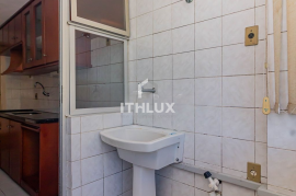 Apartment, for sale, semi-furnished, 56m2, 2 bedrooms, 1 bathroom, deeded vacancy, near Barra Shopping, Medianeira, Poa/ RS