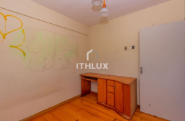 Apartment, for sale, semi-furnished, 56m2, 2 bedrooms, 1 bathroom, deeded vacancy, near Barra Shopping, Medianeira, Poa/ RS
