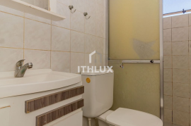 Apartment, for sale, semi-furnished, 56m2, 2 bedrooms, 1 bathroom, deeded vacancy, near Barra Shopping, Medianeira, Poa/ RS