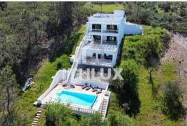 Elegant Three-Bedroom Country Villa with Pool and Panoramic Views – Santa Catarina da Fonte do Bispo