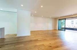 3+1 bedroom apartment in the center of Cascais