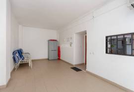 1 + 1 bedroom apartment inserted in a condominium with swimming pool with a magnificent view over the sea and the Center of Albufeira.