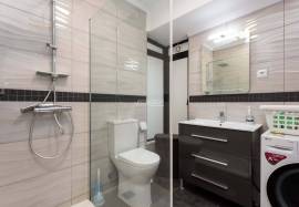 1 + 1 bedroom apartment inserted in a condominium with swimming pool with a magnificent view over the sea and the Center of Albufeira.