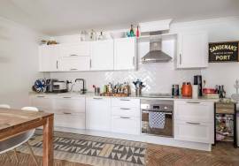 2 bedroom townhouse just a stone’s throw from the river Gilão in Tavira.