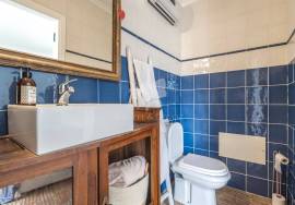 2 bedroom townhouse just a stone’s throw from the river Gilão in Tavira.