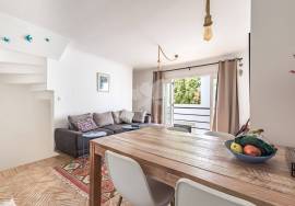 2 bedroom townhouse just a stone’s throw from the river Gilão in Tavira.