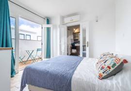 2 bedroom townhouse just a stone’s throw from the river Gilão in Tavira.