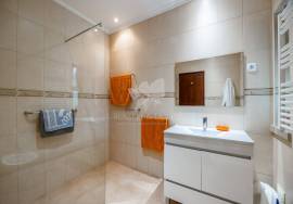Detached 3+  bedroom  villa walking distance to Fuseta beach in East Algarve