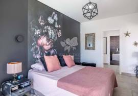 Contemporary, detached 3+ bedroom villa with pool and annex. Near Moncarapacho Contemporary, detached 3+ bedroom villa with pool and annex. Near Moncarapacho