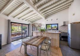 Detached, renovated  3 bedroom quinta in very quiet country location near Moncarapacho