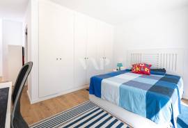 Contemporary 4 Bedroom Single Storey Villa with Pool, Vilamoura