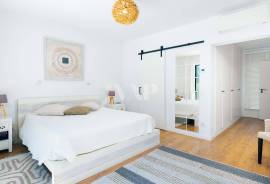 Contemporary 4 Bedroom Single Storey Villa with Pool, Vilamoura