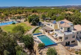 Exceptional Tavira Estate with Pool, Padel & Sports Facilities