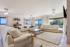 Exceptional Tavira Estate with Pool, Padel & Sports Facilities
