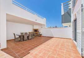 Immaculate 4 Bedroom Villa with Sea Views in Tavira’s Quinta da Pegada