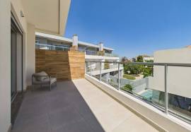Tavira Centre – Contemporary 3 bed Villa with Private Pool & Rooftop Summer Lounge