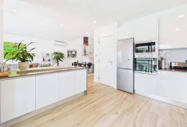 Tavira Centre – Contemporary 3 bed Villa with Private Pool & Rooftop Summer Lounge