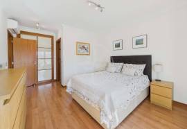 Luxury 2 bedroom Tavira penthouse apartment with sea view, terraces & garage