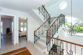 Tavira 4 Bed villa with heated pool, garden & energy-smart year-round comfort
