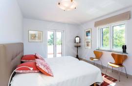Tavira 4 Bed villa with heated pool, garden & energy-smart year-round comfort