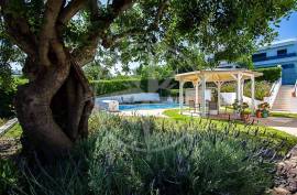 Tavira 4 Bed villa with heated pool, garden & energy-smart year-round comfort