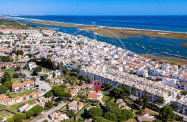 Exclusive 3 bedroom Resort Villa with Private Pool in Pedras da Rainha, Cabanas