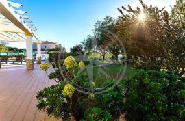 Tavira countryside 4 bedroom villa with pool, garage and sea view
