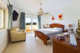 Tavira countryside 4 bedroom villa with pool, garage and sea view