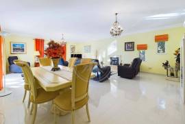 Tavira countryside 4 bedroom villa with pool, garage and sea view