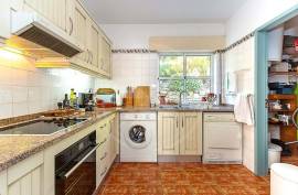 Elevated 3 bed Tavira Frontline Townhouse with garden and unrivalled sea views