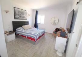 Renovated 2 Bedroom Apartment with Sea View – Cerro de Malpique, Albufeira