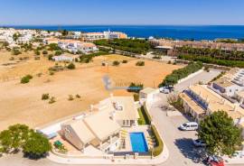 Exclusive 2+3 Bedroom Villa with Private Pool – Sesmarias