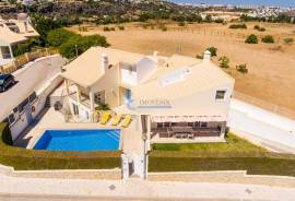 Exclusive 2+3 Bedroom Villa with Private Pool – Sesmarias