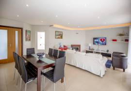 Exclusive 2+3 Bedroom Villa with Private Pool – Sesmarias