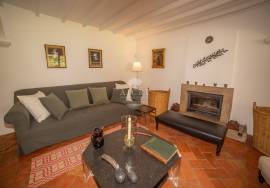 Farm in Santo Estevão – Alentejo Charm with Swimming Pool and Large Land Farm in Santo Estevão – Alentejo Charm with Swimming Pool and Large Land