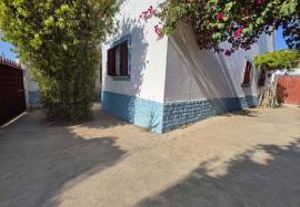 3 bedroom villa with backyard and garage in Estremoz 3 bedroom villa with backyard and garage in Estremoz
