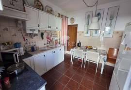 3 bedroom villa with backyard and garage in Estremoz 3 bedroom villa with backyard and garage in Estremoz