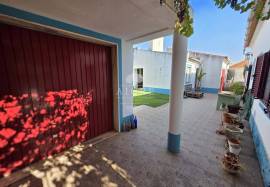 3 bedroom villa with backyard and garage in Estremoz 3 bedroom villa with backyard and garage in Estremoz