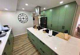 Luxury 3+ 1-Bedroom Villa for Sale in Vilamoura, Algarve - Turnkey Property with Pool & Jacuzzi