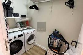 Luxury 3+ 1-Bedroom Villa for Sale in Vilamoura, Algarve - Turnkey Property with Pool & Jacuzzi