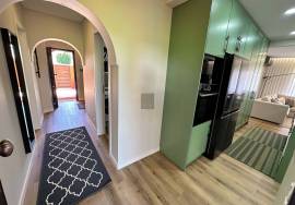 Luxury 3+ 1-Bedroom Villa for Sale in Vilamoura, Algarve - Turnkey Property with Pool & Jacuzzi