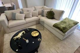 Luxury 3+ 1-Bedroom Villa for Sale in Vilamoura, Algarve - Turnkey Property with Pool & Jacuzzi