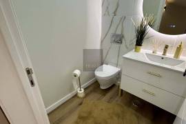 Luxury 3+ 1-Bedroom Villa for Sale in Vilamoura, Algarve - Turnkey Property with Pool & Jacuzzi