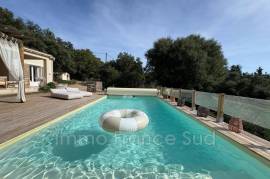 Stunning 4 Bedroom Villa For Sale In La Garde Freinet