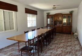 Excellent 6 Bed House For Sale in Taboada Galicia
